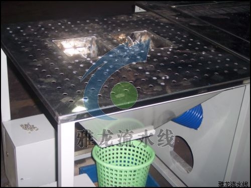 电池生产流水线