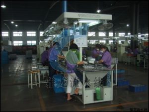 电池组装流水线